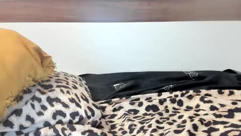 00ingrid00 online show from October 14, 8:20 pm