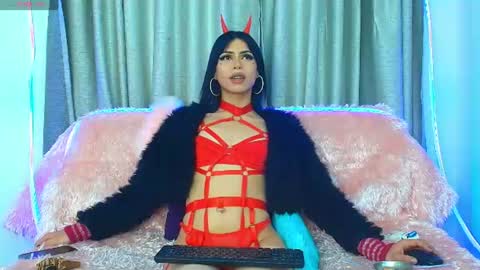 Klhoe Carter 3 online show from June 27, 7:13 am