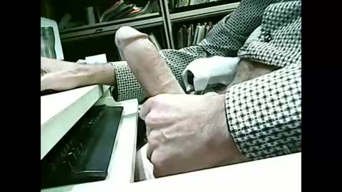 Snapshot of 01quebecboy69 chatting on October 22, 2:50 pm 01quebecboy69 online show from October 22, 2:50 pm