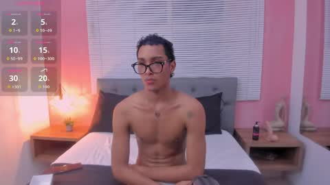 Snapshot of 02andres_ chatting on June 4, 2:50 am ANDRES online show from June 4, 2:50 am