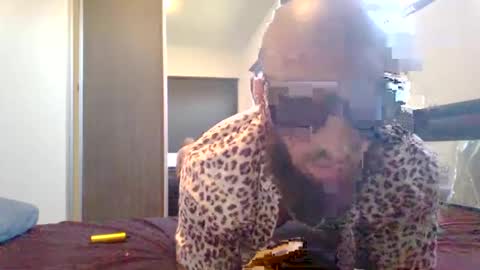 Snapshot of 0413209237 chatting on February 24, 2:30 am Advancedcouple online show from February 24, 2:30 am