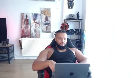 Snapshot of 0_kingsley chatting on April 14, 4:46 pm Kingsley online show from April 14, 4:46 pm