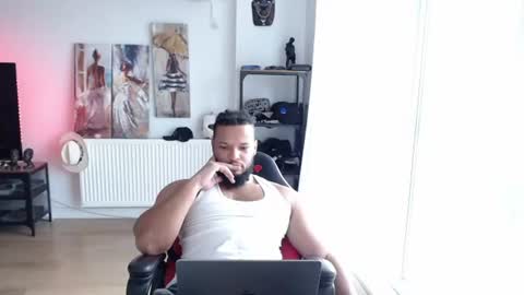 Snapshot of 0_kingsley chatting on June 12, 6:07 pm Kingsley online show from June 12, 6:07 pm