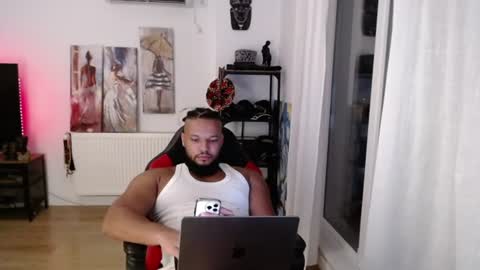 Snapshot of 0_kingsley chatting on June 13, 8:07 pm Kingsley online show from June 13, 8:07 pm