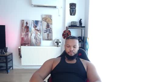 Snapshot of 0_kingsley chatting on June 14, 1:57 pm Kingsley online show from June 14, 1:57 pm