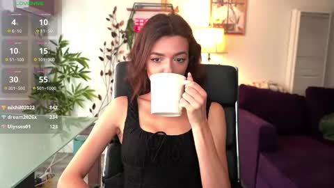 Olivia online show from June 9, 11:05 pm