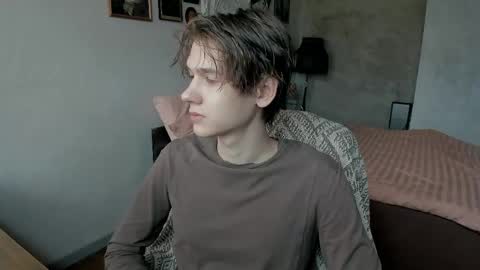 Snapshot of 0verlandd chatting on May 11, 5:57 am Adam online show from May 11, 5:57 am