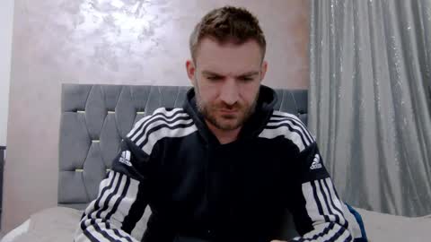 10in_deluxe online show from March 22, 8:51 am