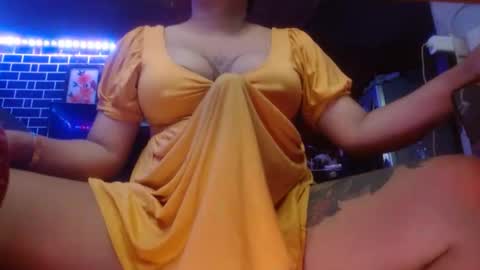 Snapshot of 11inchmonstercock4u chatting on September 21, 5:09 am i am trixie im Your Selfsucking Mistress online show from September 21, 5:09 am