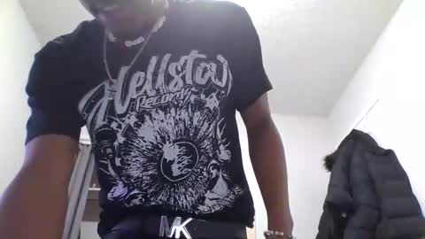 Snapshot of 11innnchbbcc chatting on December 3, 1:35 am Tyreek online show from December 3, 1:35 am