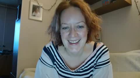 12ennie online show from December 17, 7:36 am