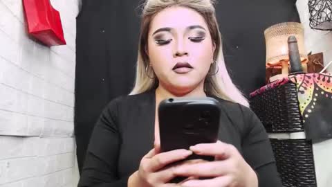 Snapshot of 12inchsexyanacodats chatting on November 27, 2:02 am sexy kia online show from November 27, 2:02 am