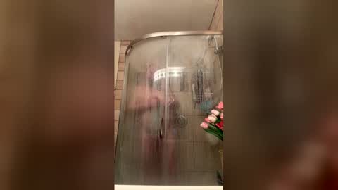 12sil online show from February 6, 1:58 pm