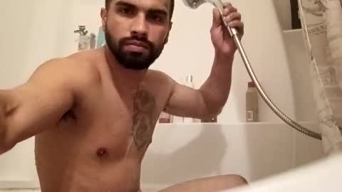 15592686874_callme_or_facetime online show from February 10, 10:52 am