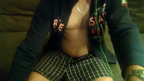 Snapshot of 1807simple chatting on May 7, 1:00 am 1807simple online show from May 7, 1:00 am