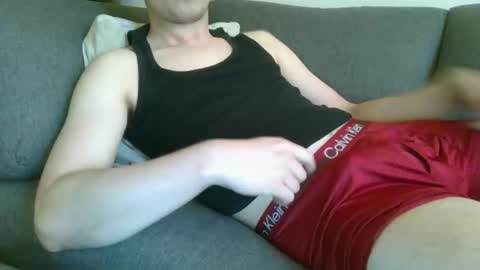 18chillin online show from November 3, 9:38 pm