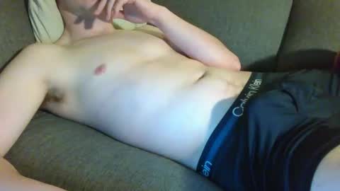 18chillin online show from November 5, 10:43 pm