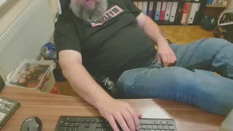 19cooch89 online show from March 20, 2:05 am