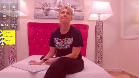 Snapshot of 1amanda chatting on February 16, 5:14 am AMANDA online show from February 16, 5:14 am