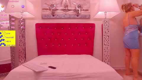 Snapshot of 1amanda chatting on February 28, 5:19 am AMANDA online show from February 28, 5:19 am