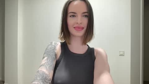 Snapshot of 1dove chatting on February 15, 9:11 pm DOVE online show from February 15, 9:11 pm