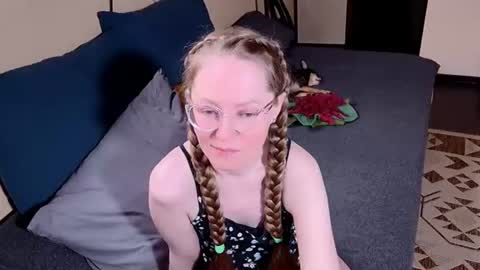    online show from June 17, 4:30 pm