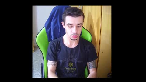 Snapshot of 1good_vibes1 chatting on February 12, 8:07 pm 1good_vibes1 online show from February 12, 8:07 pm