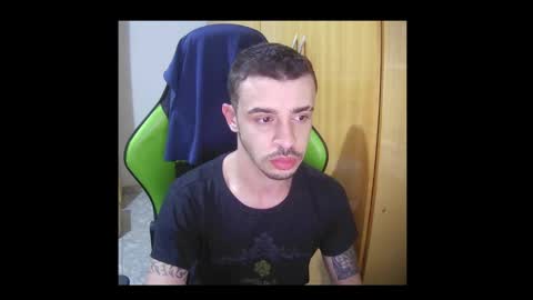 Snapshot of 1good_vibes1 chatting on February 23, 8:39 am 1good_vibes1 online show from February 23, 8:39 am