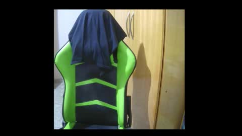 Snapshot of 1good_vibes1 chatting on September 18, 2:35 am 1good_vibes1 online show from September 18, 2:35 am