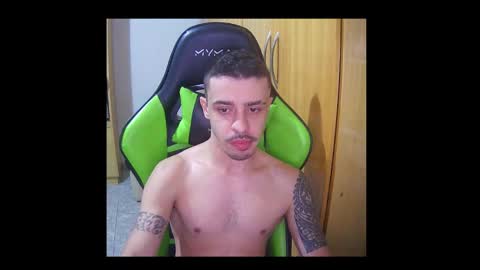 Snapshot of 1good_vibes1 chatting on October 8, 6:55 am 1good_vibes1 online show from October 8, 6:55 am