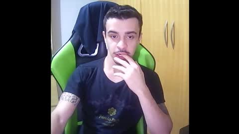 Snapshot of 1good_vibes1 chatting on November 14, 4:22 am 1good_vibes1 online show from November 14, 4:22 am