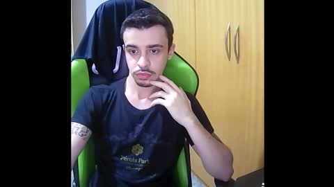 Snapshot of 1good_vibes1 chatting on November 16, 4:40 am 1good_vibes1 online show from November 16, 4:40 am