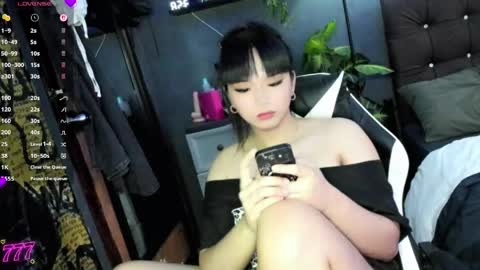 Snapshot of 1hottiegabby chatting on May 27, 1:57 am Gabby online show from May 27, 1:57 am