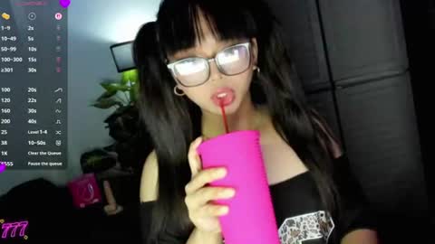 Snapshot of 1hottiegabby chatting on June 11, 7:39 am Gabby online show from June 11, 7:39 am
