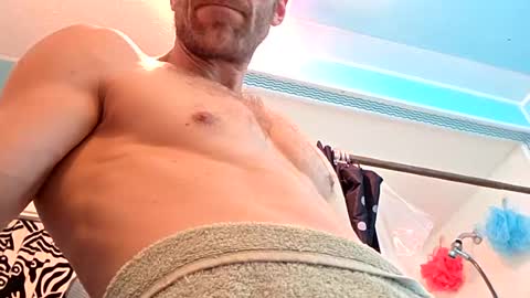 1knightluver69 online show from June 22, 4:59 pm