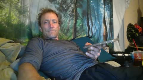 1knightluver69 online show from June 28, 12:11 pm
