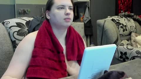 1LINDSEY1 online show from December 15, 11:42 pm