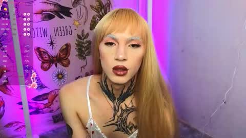 Snapshot of 1lola4ka chatting on September 22, 9:00 am Michelle online show from September 22, 9:00 am