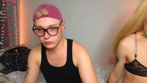 Snapshot of 1lola4ka chatting on October 6, 1:08 pm Michelle online show from October 6, 1:08 pm