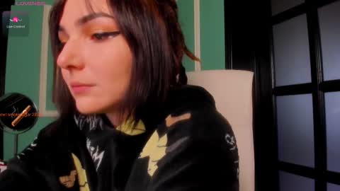 Moona  online show from December 22, 12:57 pm