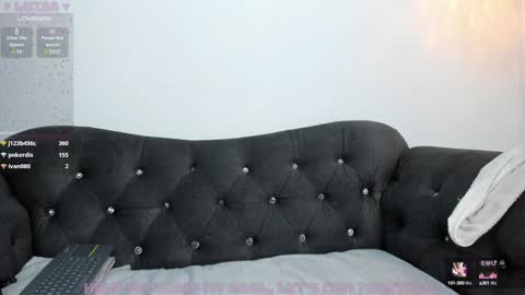 Snapshot of 1naughty_milf chatting on January 30, 7:59 pm Luisa online show from January 30, 7:59 pm