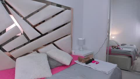 Snapshot of 1naughty_milf chatting on February 8, 12:28 am Luisa online show from February 8, 12:28 am