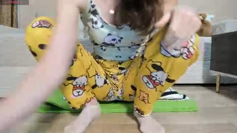 molly online show from June 16, 6:54 pm