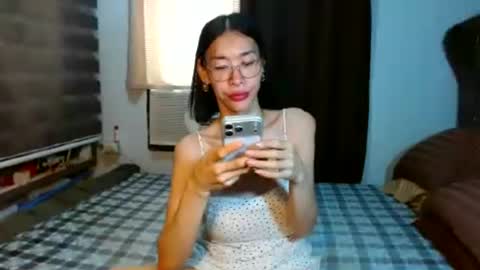 1perfectmodel online show from June 12, 3:38 am