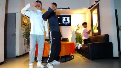 pushman online show from February 28, 1:45 pm