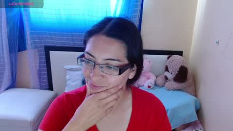 paola online show from December 9, 6:35 pm