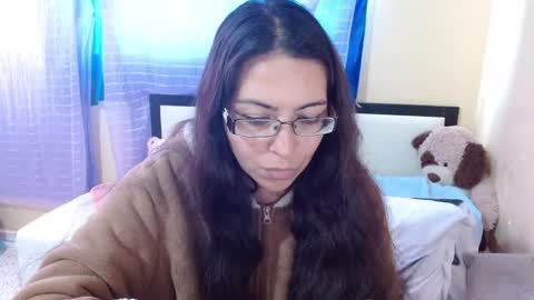 paola online show from December 21, 9:47 pm