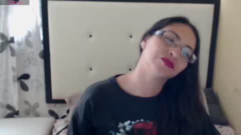 paola online show from July 16, 9:32 pm
