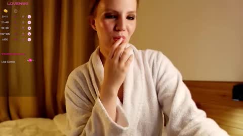 VICTORIA online show from October 23, 12:54 am