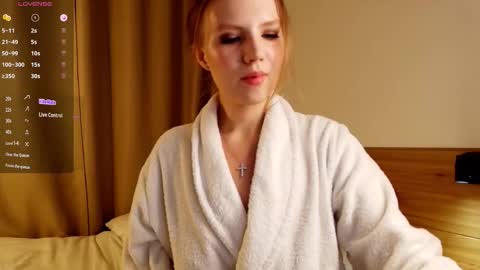 VICTORIA online show from October 25, 1:13 am